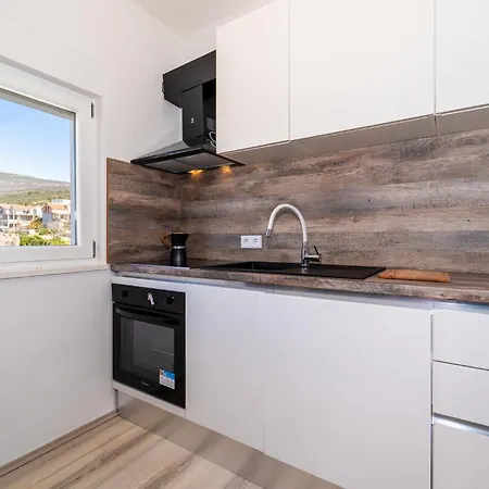 1 Bedroom Cozy In *