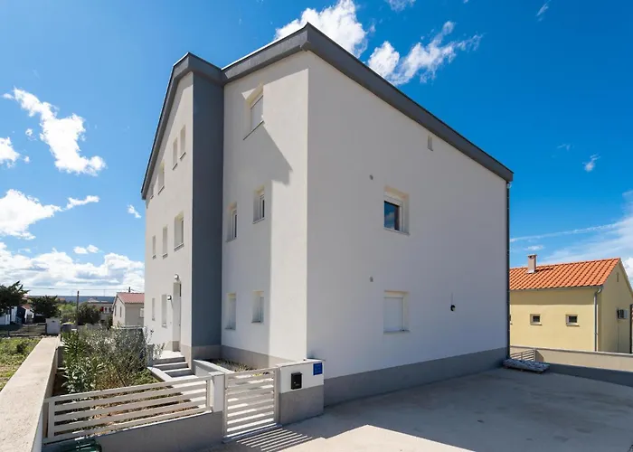 Apartman Lovely In *