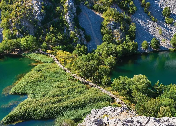 Lovely In Apartman Gornji Karin